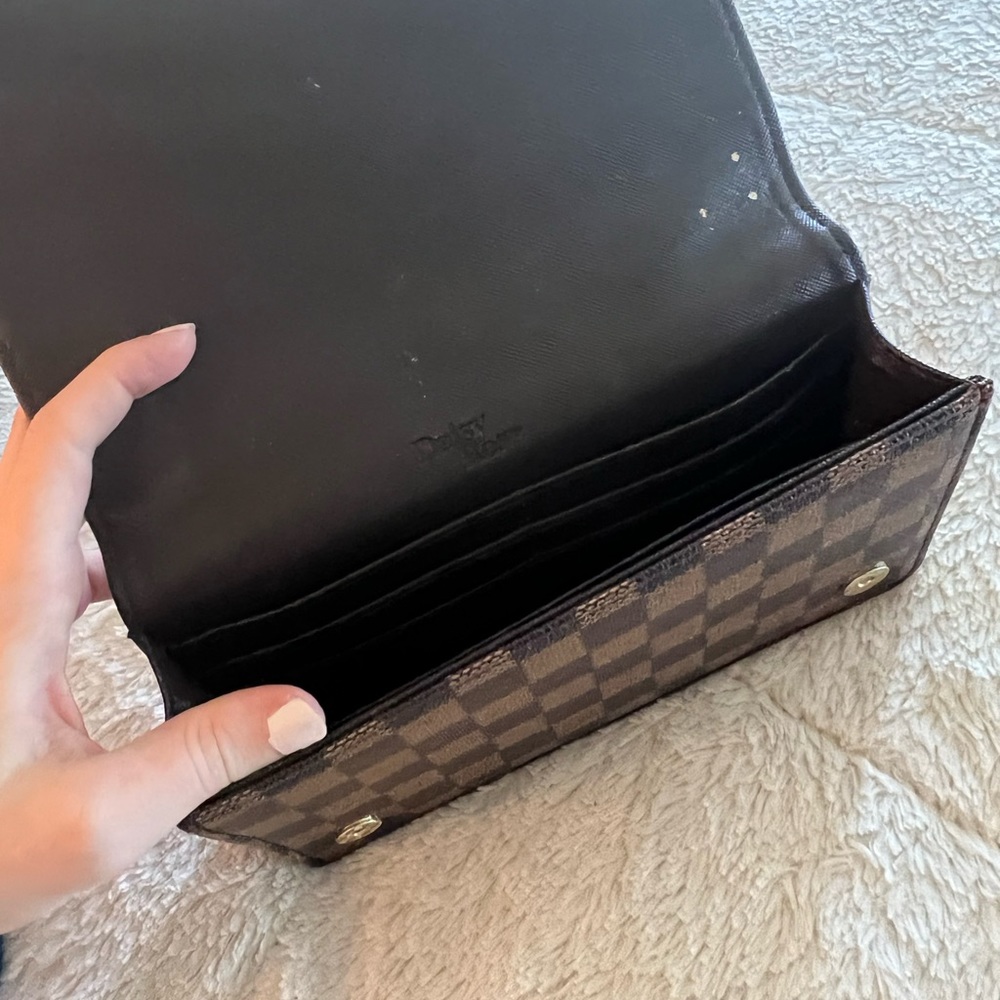 Purse - Picture 2 of 3